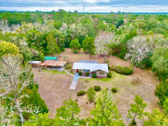 17221 NE 77TH Lane, Hawthorne, FL 32640