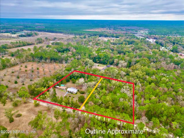 17221 NE 77TH Lane, Hawthorne, FL 32640