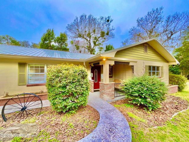 17221 NE 77TH Lane, Hawthorne, FL 32640