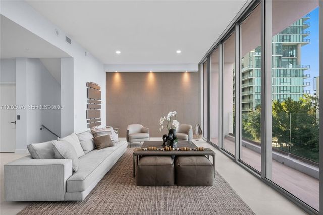 650 NE 32nd St BH4, Miami, FL 33137