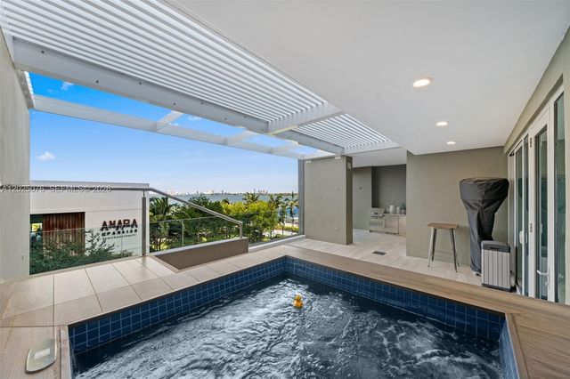 650 NE 32nd St BH4, Miami, FL 33137