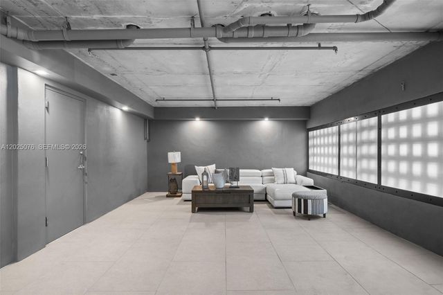 650 NE 32nd St BH4, Miami, FL 33137