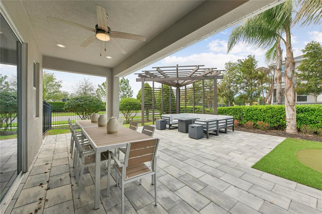 Image 17 of property listing at 2418 PARK RIDGE STREET, Apopka, FL 32712