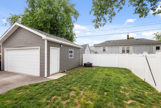 10904 S Kedzie Avenue, Chicago, IL 60655