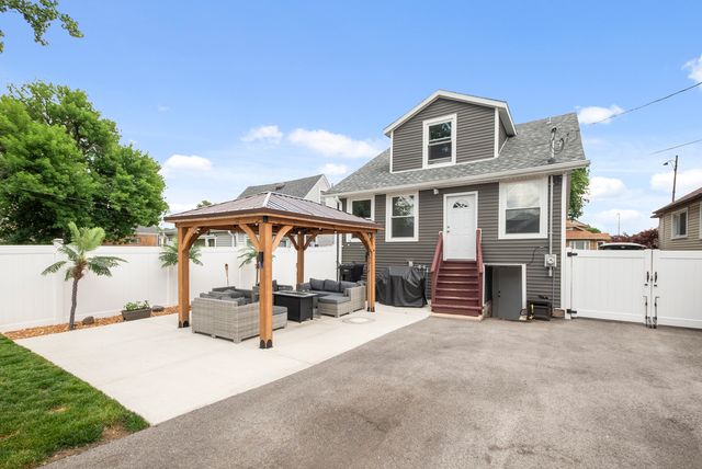 10904 S Kedzie Avenue, Chicago, IL 60655