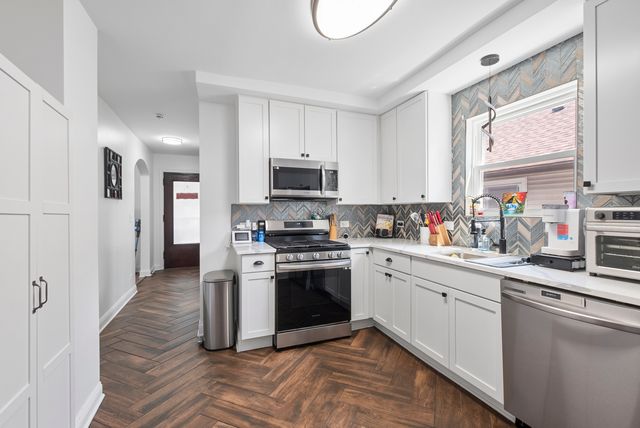 10904 S Kedzie Avenue, Chicago, IL 60655