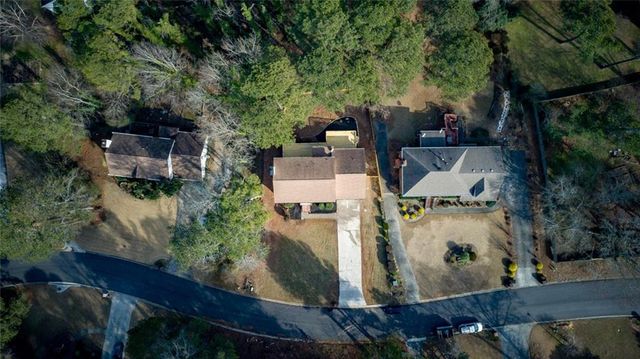 2388 Dakota SW Trail, Lilburn, GA 30047