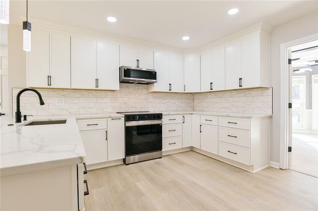 2388 Dakota SW Trail, Lilburn, GA 30047