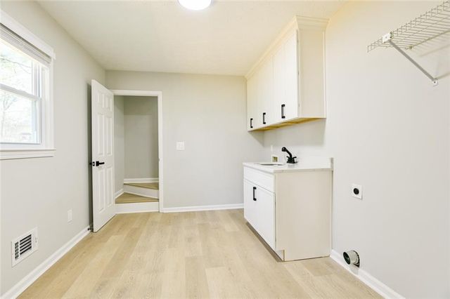 2388 Dakota SW Trail, Lilburn, GA 30047