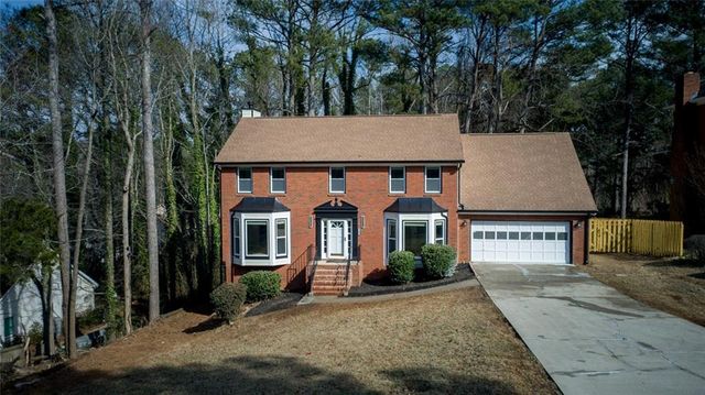 2388 Dakota SW Trail, Lilburn, GA 30047