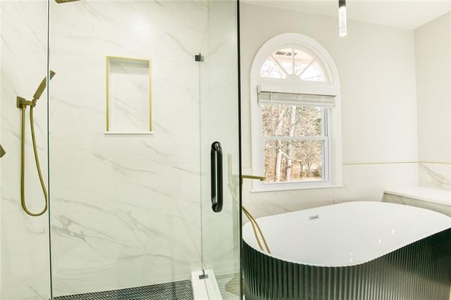 2388 Dakota SW Trail, Lilburn, GA 30047