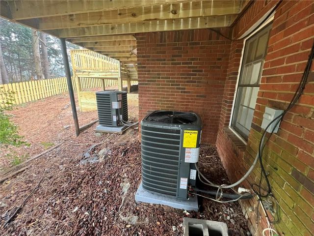 2388 Dakota SW Trail, Lilburn, GA 30047