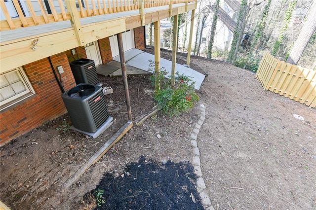 2388 Dakota SW Trail, Lilburn, GA 30047