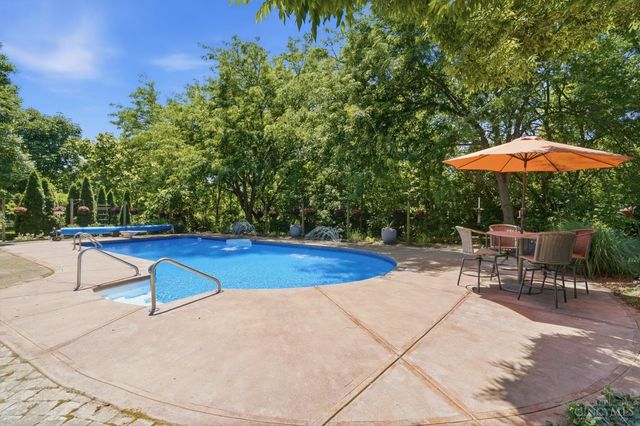 7607 Providence Woods Court, West Chester, OH 45069