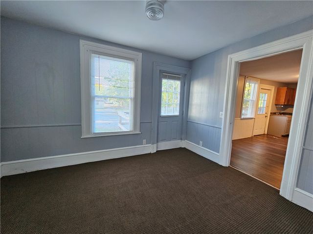 25 Saltonstall St, Canandaigua City, NY 14424