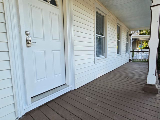 25 Saltonstall St, Canandaigua City, NY 14424