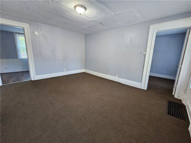 25 Saltonstall St, Canandaigua City, NY 14424