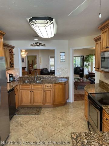 3234 E Pebble Creek Drive, Avon Park, FL 33825