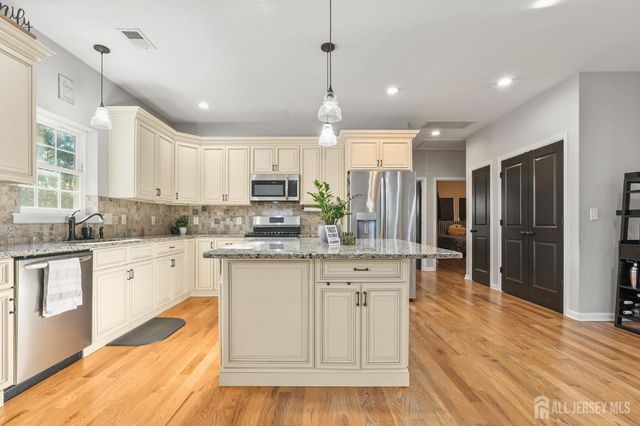 1718 WEST 4TH Street, Piscataway, NJ 08854