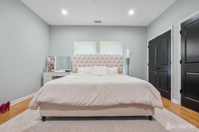 1718 WEST 4TH Street, Piscataway, NJ 08854