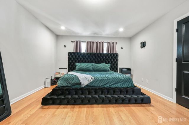 1718 WEST 4TH Street, Piscataway, NJ 08854