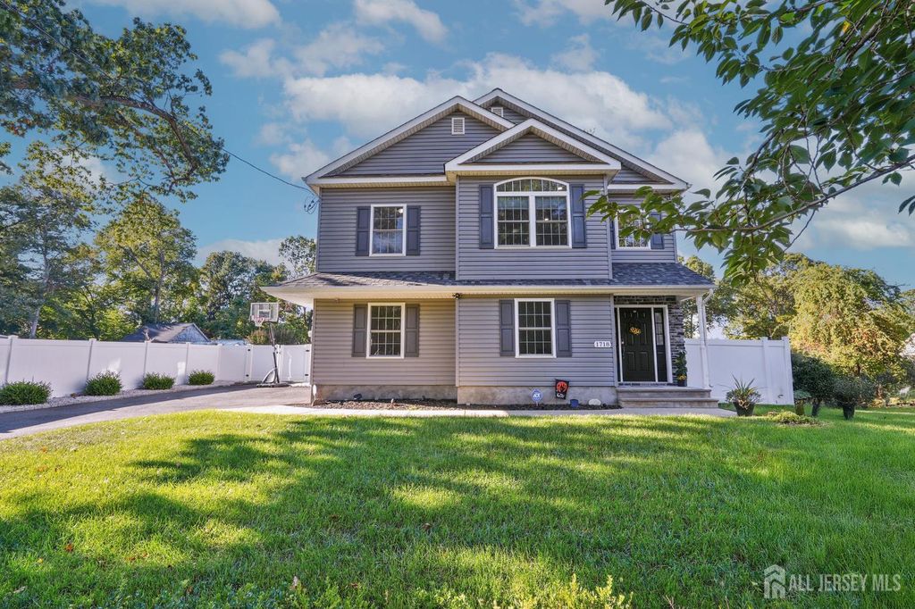 1718 WEST 4TH Street, Piscataway, NJ 08854