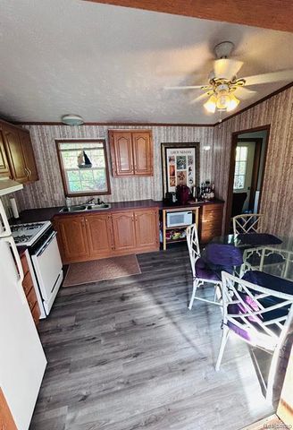 6103 Lakeshore Road 122, Lexington, MI 48450