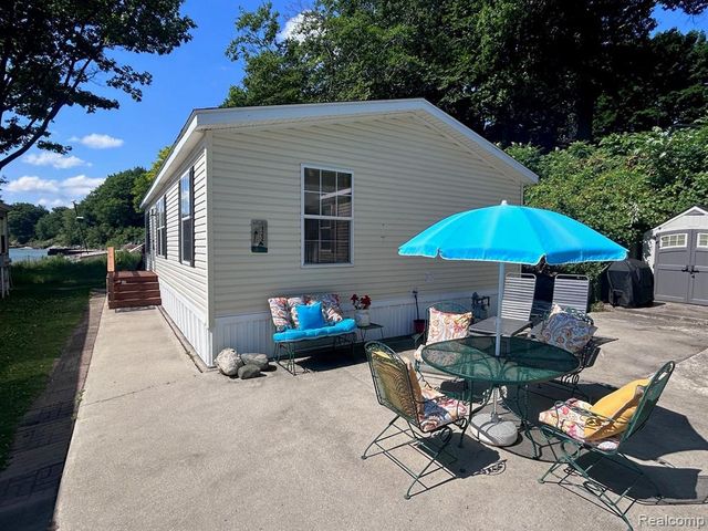 6103 Lakeshore Road 122, Lexington, MI 48450