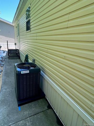 6103 Lakeshore Road 122, Lexington, MI 48450