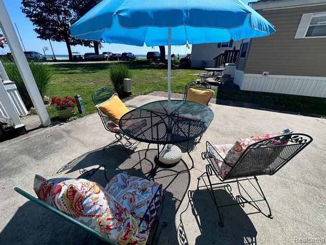 6103 Lakeshore Road 122, Lexington, MI 48450
