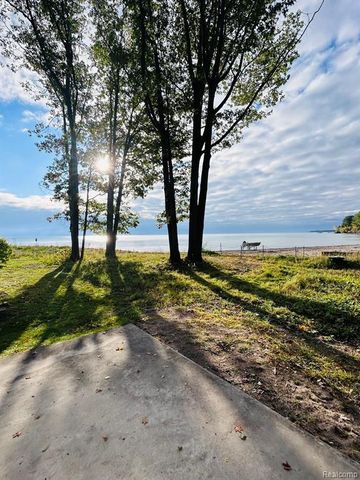 6103 Lakeshore Road 122, Lexington, MI 48450