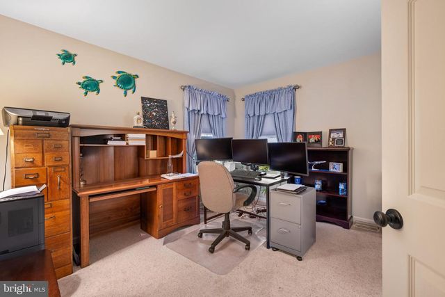 10 SOUTH AVE, Swedesboro, NJ 08085