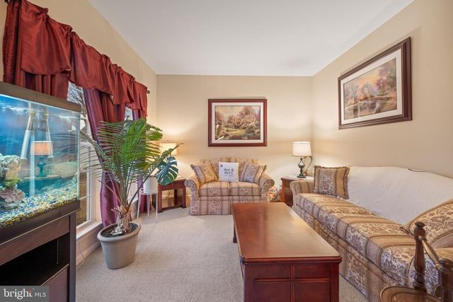 10 SOUTH AVE, Swedesboro, NJ 08085