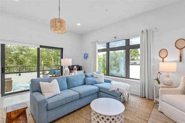 266 PARK LAKE STREET 14, Orlando, FL 32803