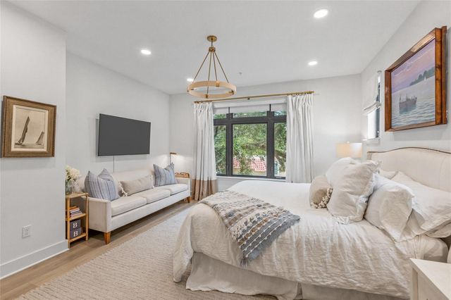 266 PARK LAKE STREET 14, Orlando, FL 32803