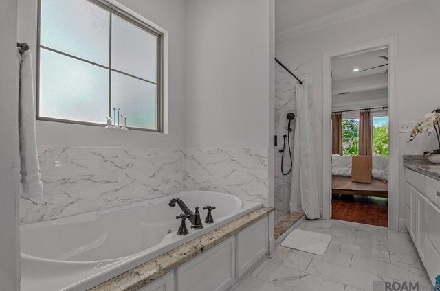 13115 Diversion Canal Rd, St Amant, LA 70774