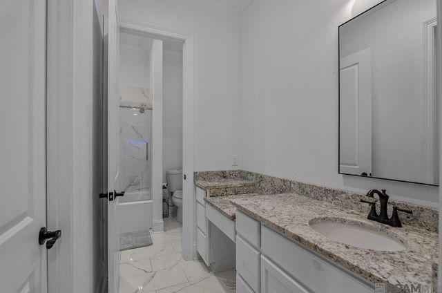 13115 Diversion Canal Rd, St Amant, LA 70774