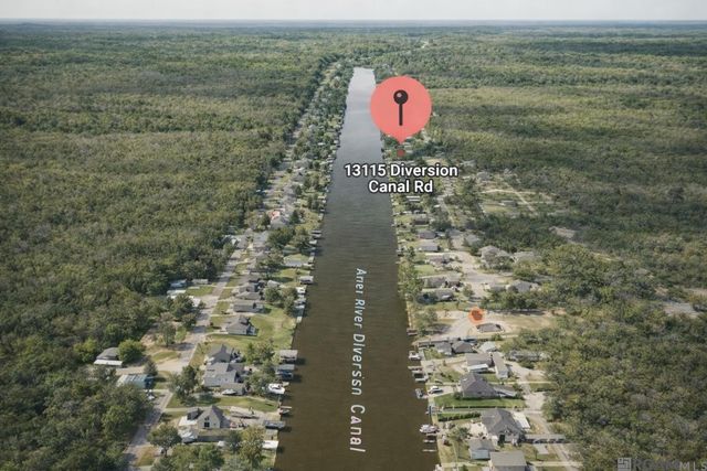 13115 Diversion Canal Rd, St Amant, LA 70774