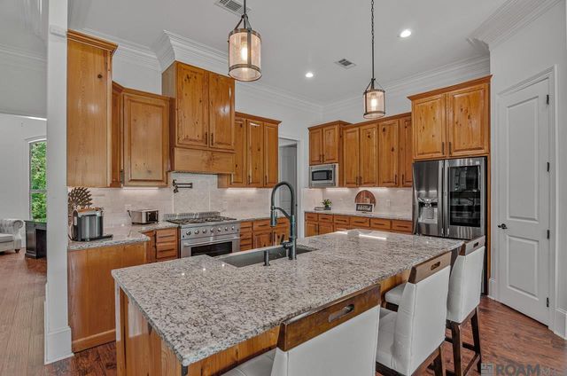 13115 Diversion Canal Rd, St Amant, LA 70774