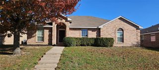 2120 Stonewood Drive, Lancaster, TX 75134