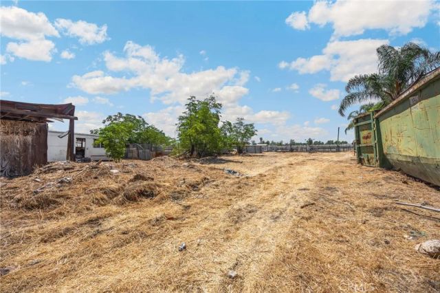 21607 Club, Perris, CA 92570