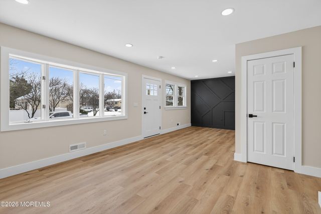 101 Hudson Avenue, Hazlet, NJ 07734