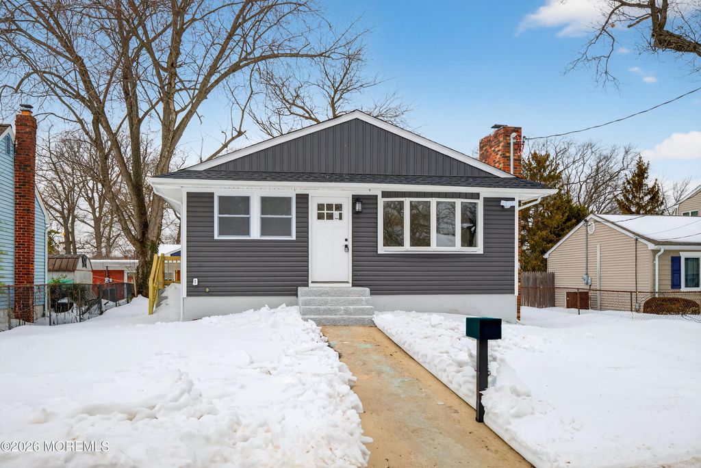 101 Hudson Avenue, Hazlet, NJ 07734