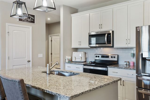 7118 Ivory Way, Fairview, TN 37062