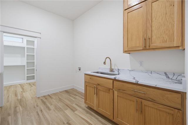 12412 Wildwood Drive, Rogers, AR 72756