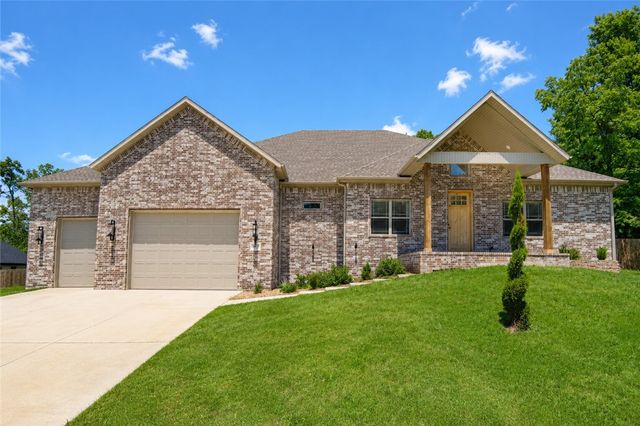 12412 Wildwood Drive, Rogers, AR 72756