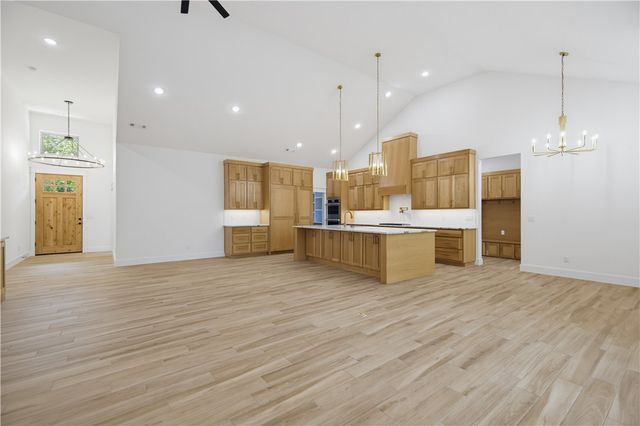 12412 Wildwood Drive, Rogers, AR 72756