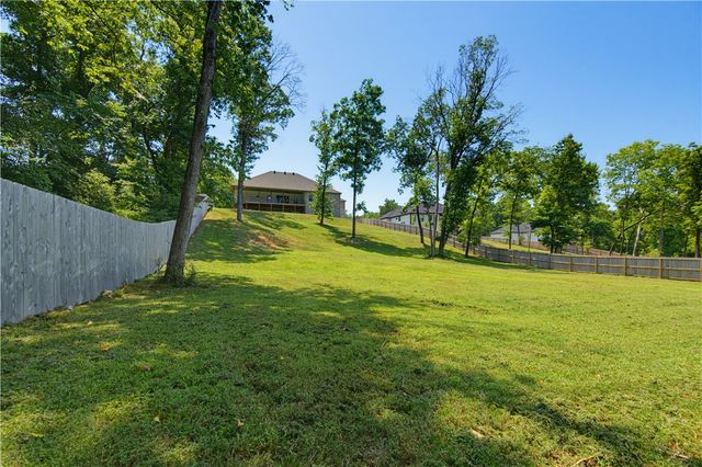 12412 Wildwood Drive, Rogers, AR 72756