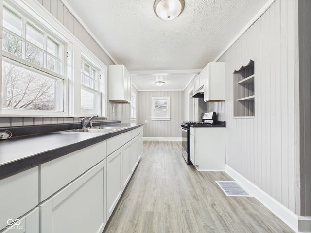 1525 Noble Street, Anderson, IN 46016