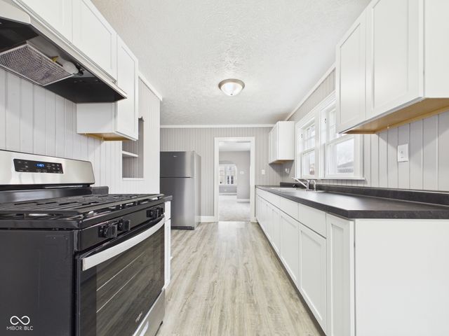 1525 Noble Street, Anderson, IN 46016